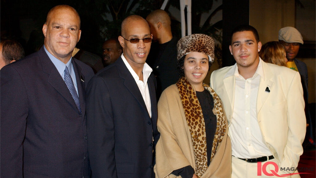 Ryan Corey Robinson Den Bok